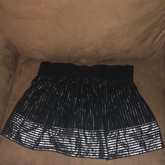 Candies Metallic/Black Skirt - Picture 2 of 2